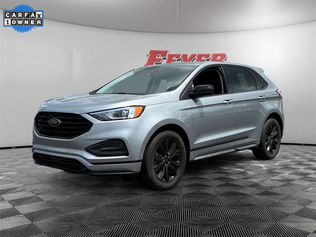 Used 2022 Ford Edge SE w/ Black Appearance Package