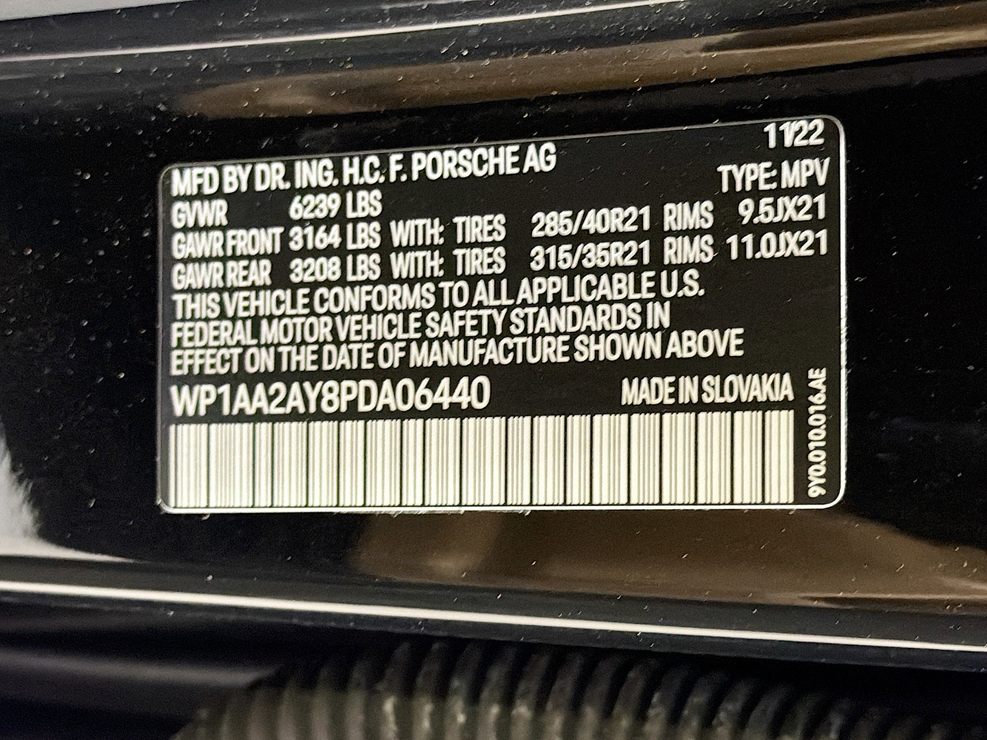 Certified 2023 Porsche Cayenne AWD/4WD image 44
