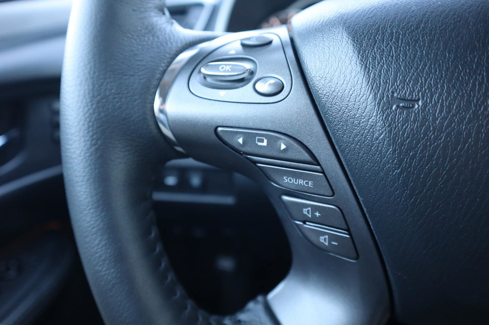 Certified 2024 Nissan Murano SL image 28