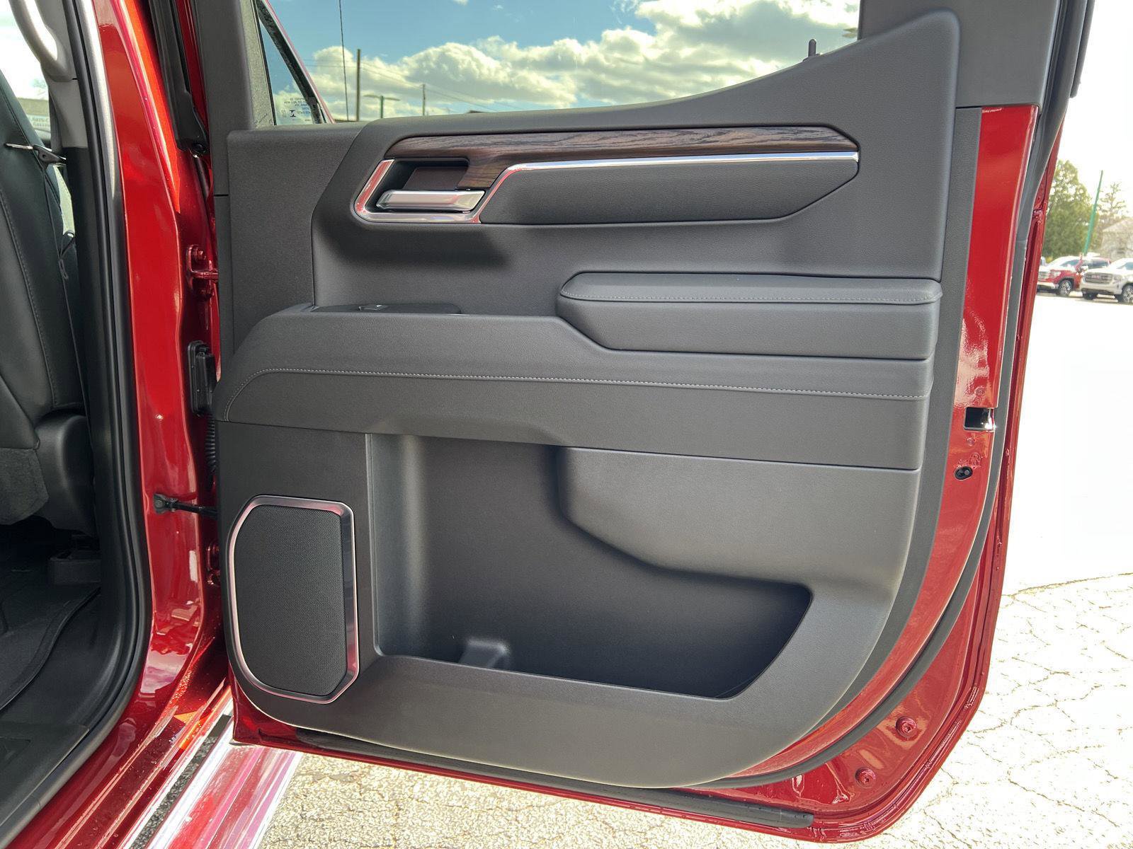 New 2026 GMC Sierra 1500 SLT w/ SLT Premium Plus Package image 21