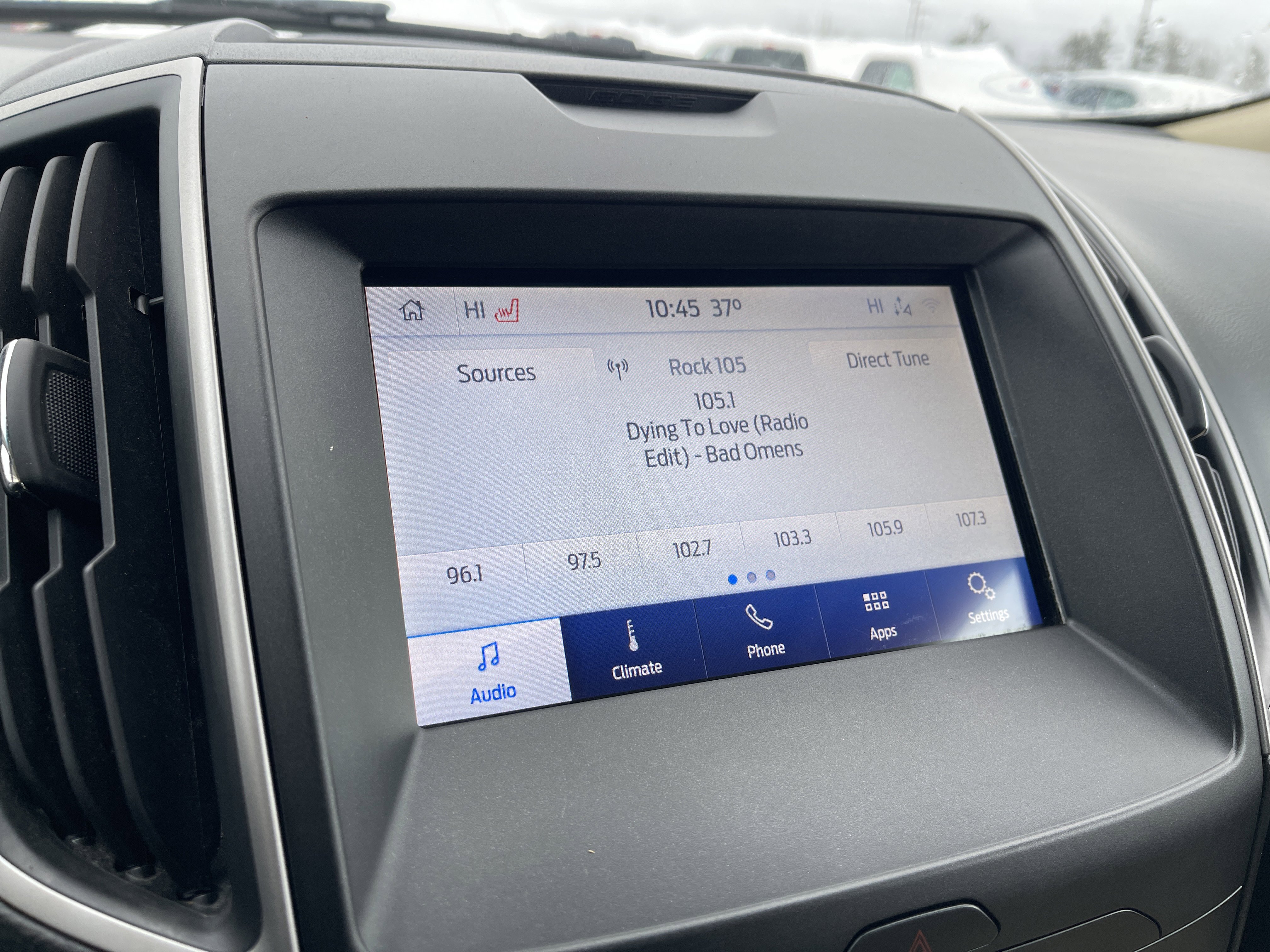 Used 2020 Ford Edge SEL image 17