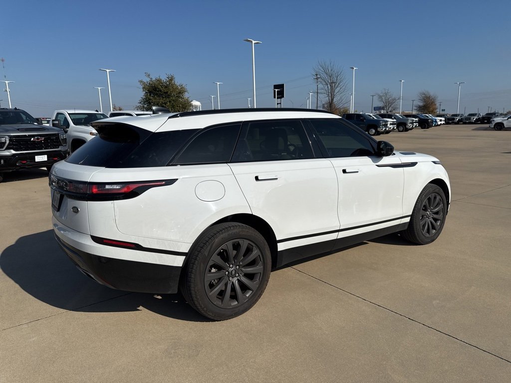 Used 2023 Land Rover Range Rover Velar R-Dynamic S image 3