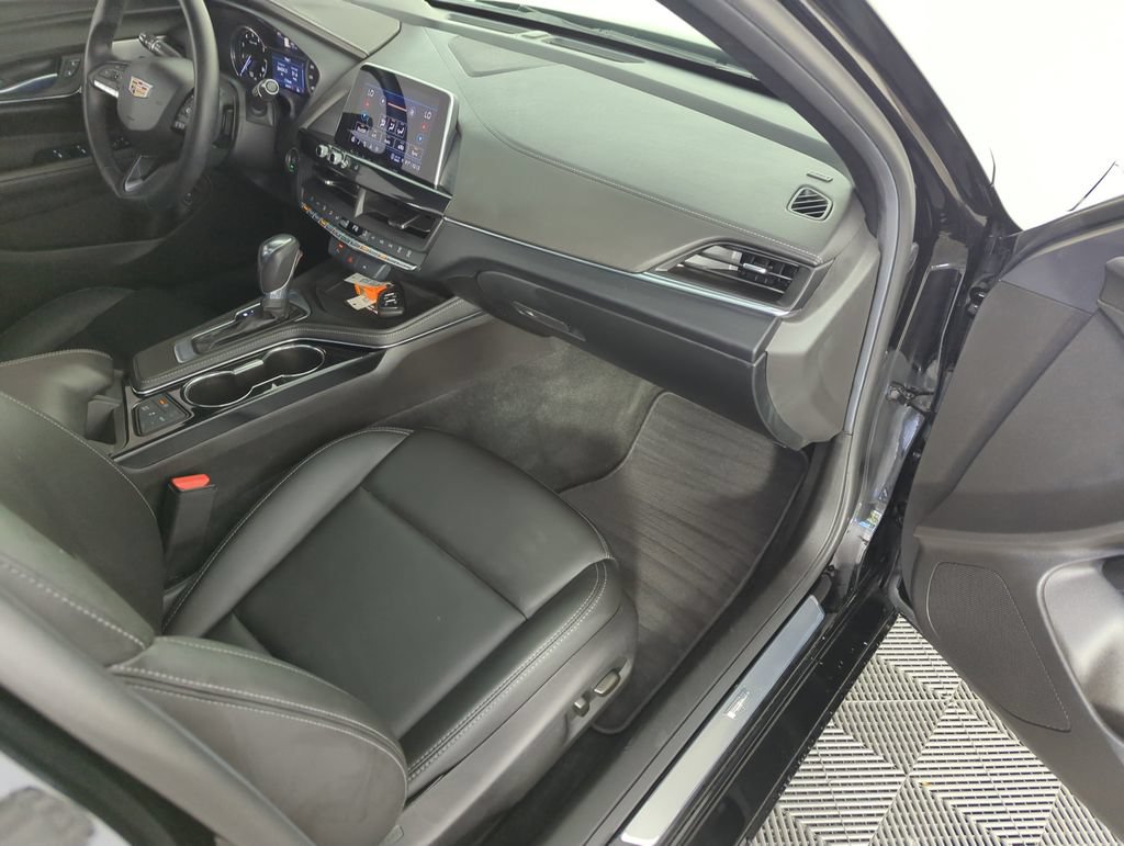 Used 2022 Cadillac CT4 Luxury w/ Sun And Sound Package RWD image 35