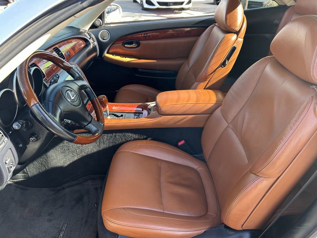 Used 2004 Lexus SC 430 Convertible image 17
