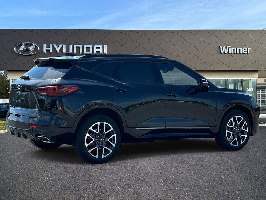 Used 2023 Chevrolet Blazer RS w/ Enhanced Convenience Package AWD/4WD image 4