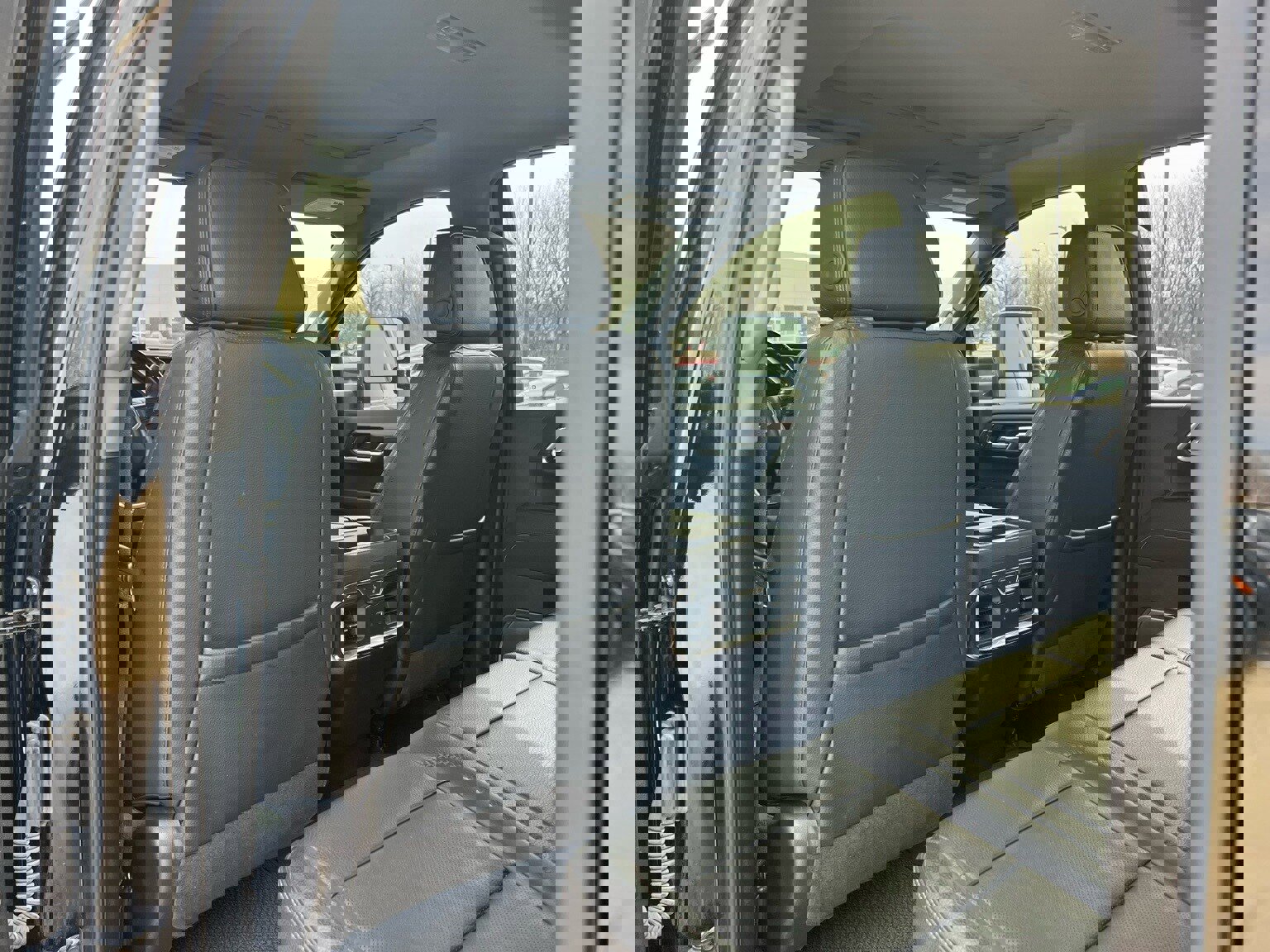 Used 2024 GMC Sierra 3500 Denali w/ Denali Reserve Package image 16