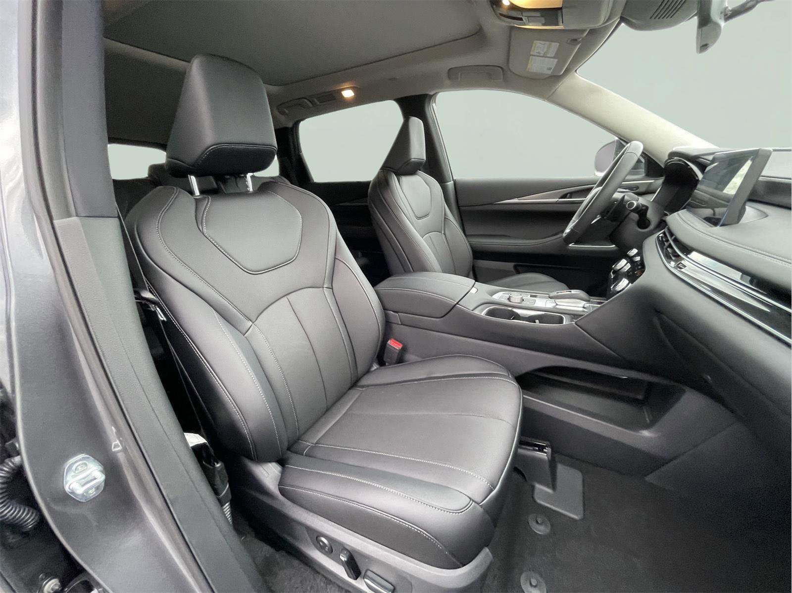 Used 2026 INFINITI QX60 Luxe w/ Cargo Package AWD/4WD image 23