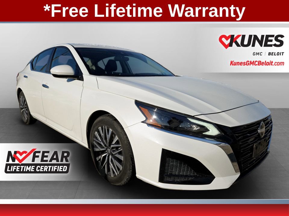 Used 2023 Nissan Altima 2.5 SV image 1
