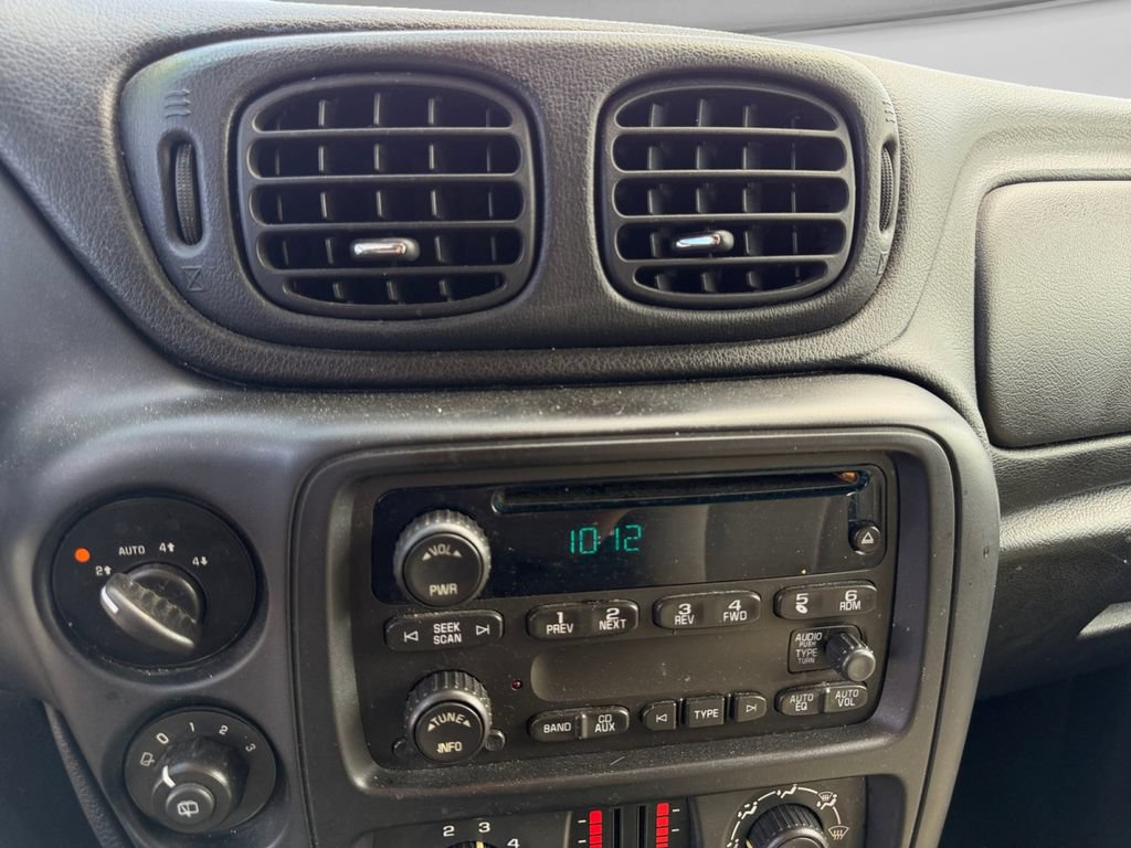 Used 2006 Chevrolet TrailBlazer 4WD w/ LS Preferred Equipment Group image 20