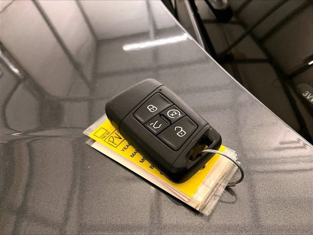 Used 2019 Volkswagen Tiguan SEL Premium R-Line AWD/4WD image 10