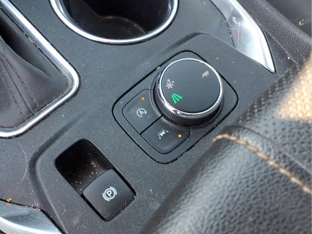 Used 2023 Chevrolet Traverse Premier w/ Redline Edition FWD image 10