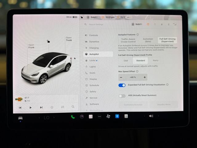 Used 2022 Tesla Model Y Long Range AWD/4WD image 29