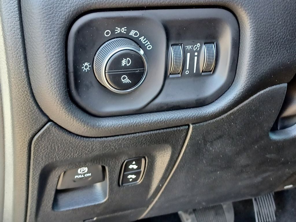 New 2026 RAM 1500 Big Horn AWD/4WD image 12