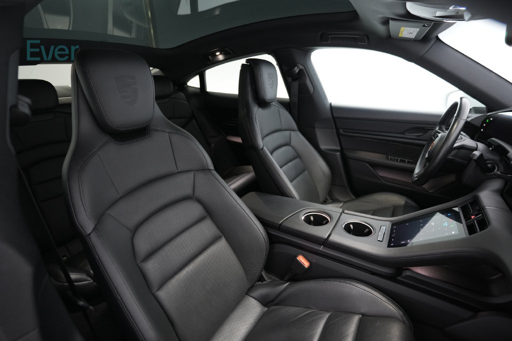 Used 2023 Porsche Taycan RWD image 23