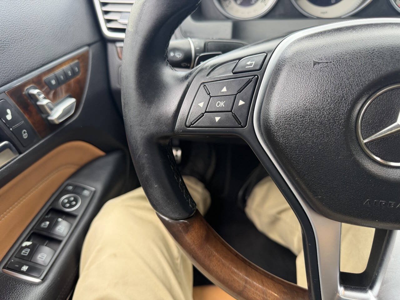 Used 2014 Mercedes-Benz E 350 Coupe image 29