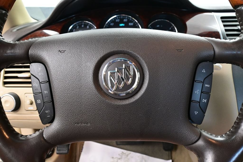 Used 2008 Buick Lucerne CXL w/ Ultra Confidence Package FWD image 23