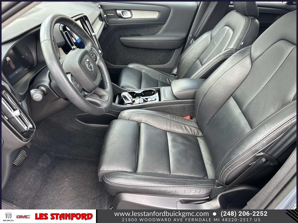 Used 2023 Volvo XC40 B5 Ultimate w/ Climate Package AWD/4WD image 20