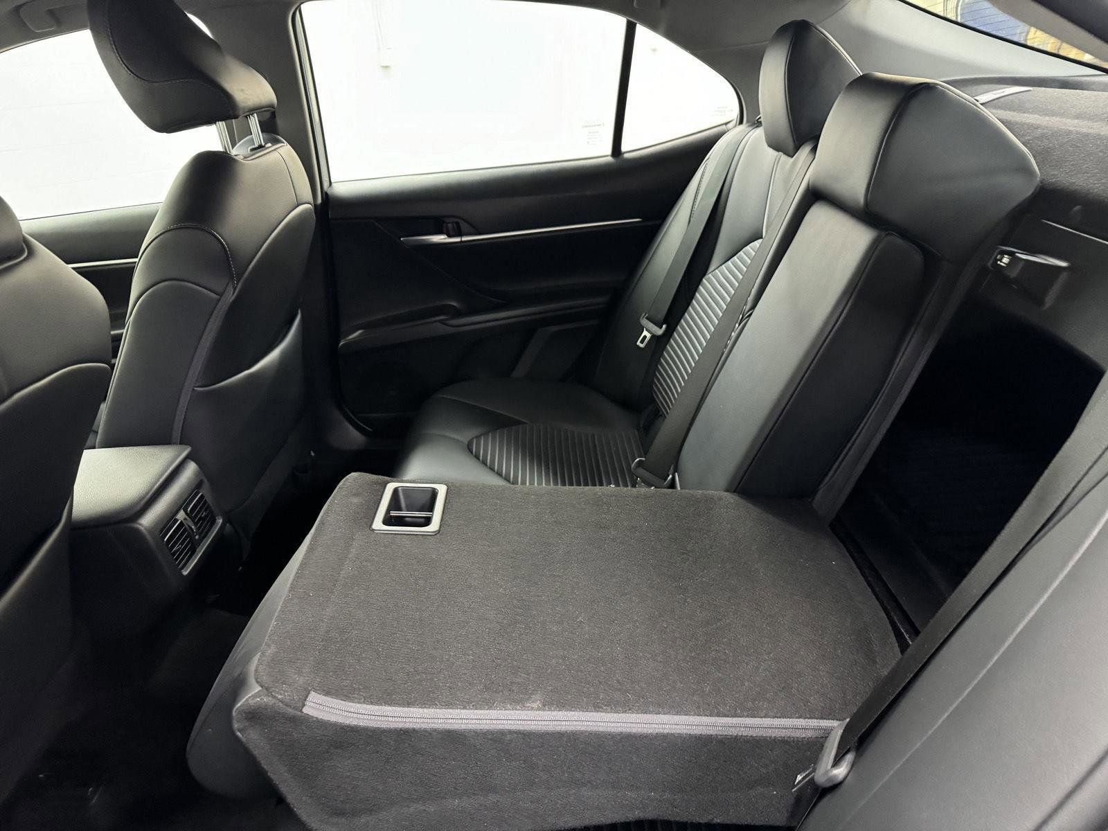 Used 2023 Toyota Camry SE image 26