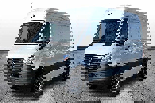 New 2026 Mercedes-Benz Sprinter 2500 video 2