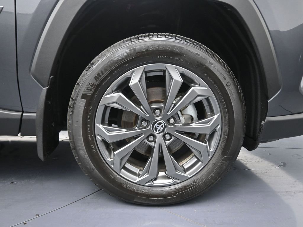 Used 2024 Toyota RAV4 Limited AWD/4WD image 5