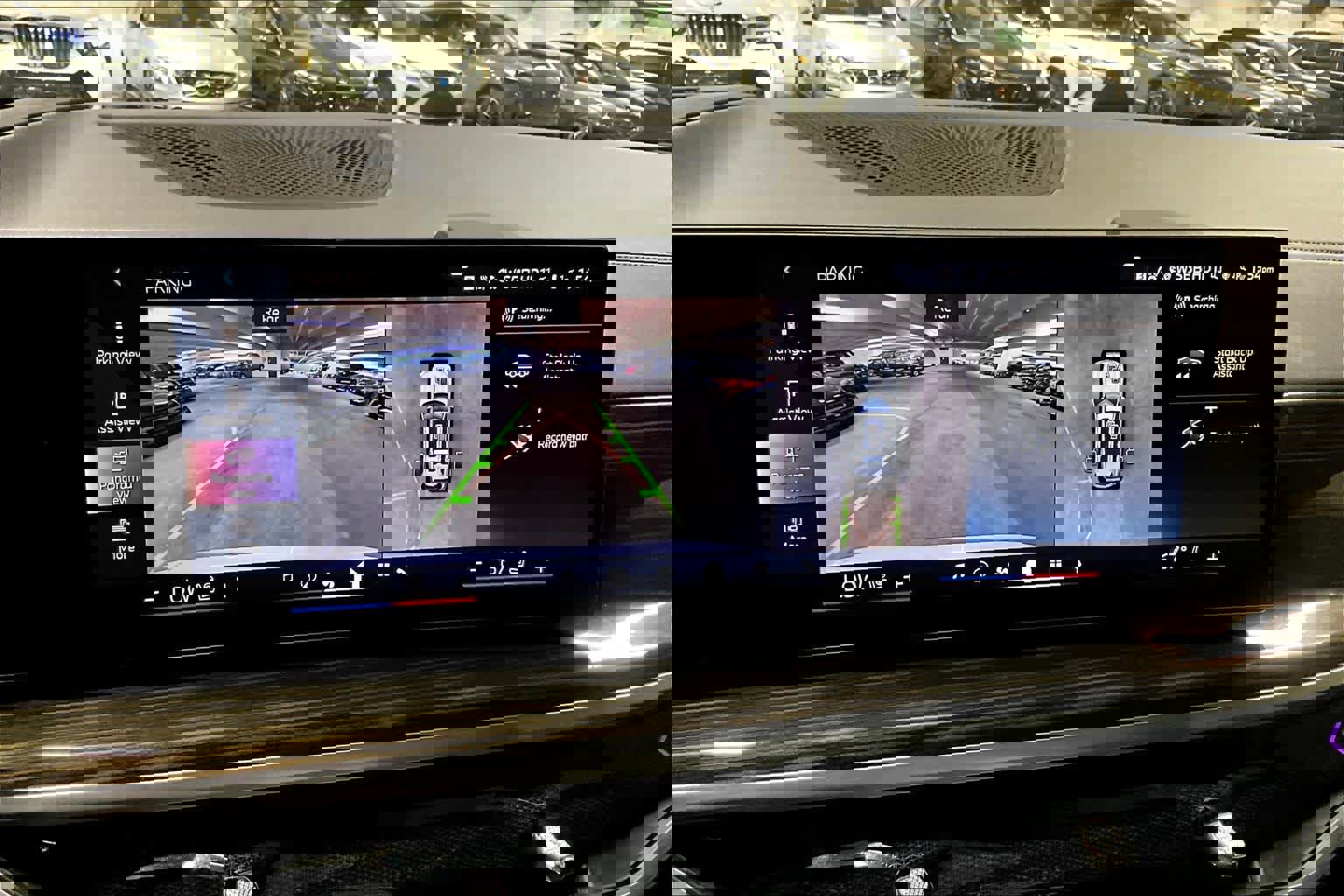 Used 2024 BMW X7 xDrive40i AWD/4WD image 25