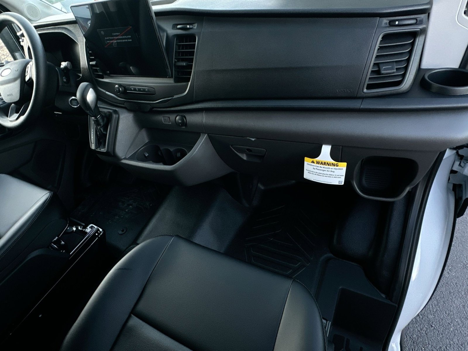 New 2026 Ford Transit 250 148 Medium Roof w/ Load Area Protection Package image 34