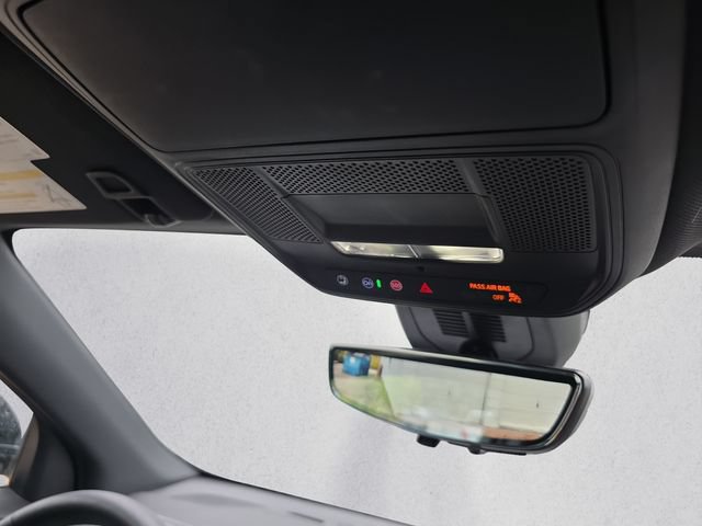 Used 2026 Chevrolet Equinox LT w/ Safety and Technology Package FWD image 20