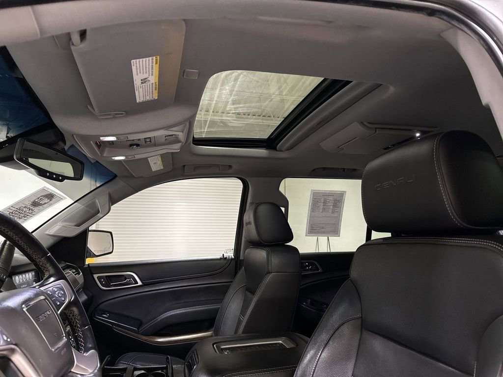 Used 2019 GMC Yukon Denali w/ Denali Ultimate Package image 20