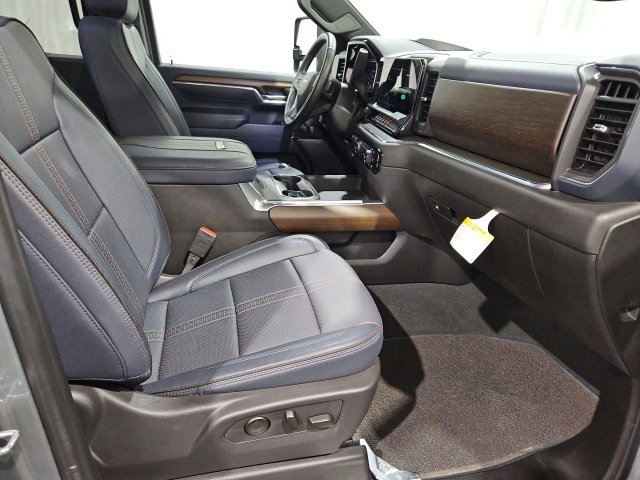 Certified 2024 Chevrolet Silverado 3500 High Country w/ High Country Premium Package image 21