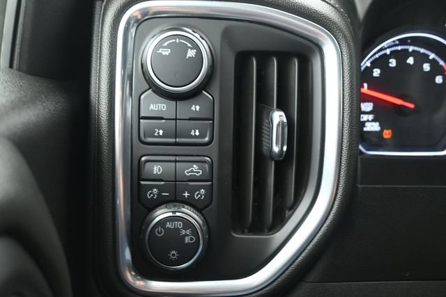 Used 2019 Chevrolet Silverado 1500 LT Trail Boss AWD/4WD image 24