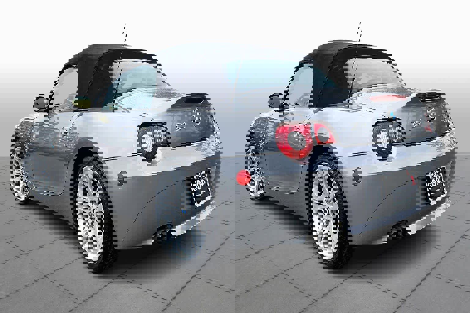 Used 2005 BMW Z4 3.0i image 11