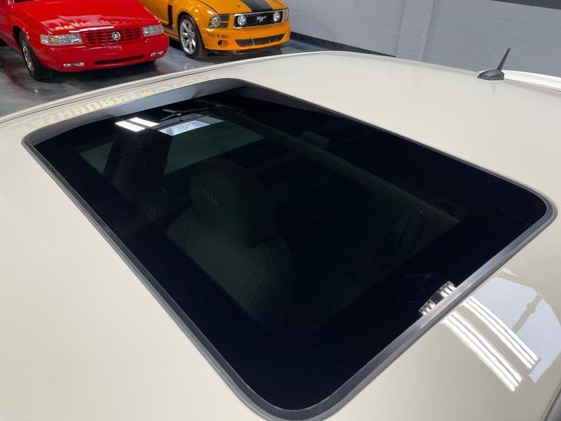 Used 2009 Chevrolet Impala SS w/ Convenience Package FWD image 18