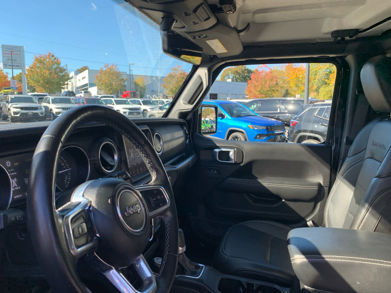 Used 2023 Jeep Wrangler Sahara w/ Cold Weather Group image 14