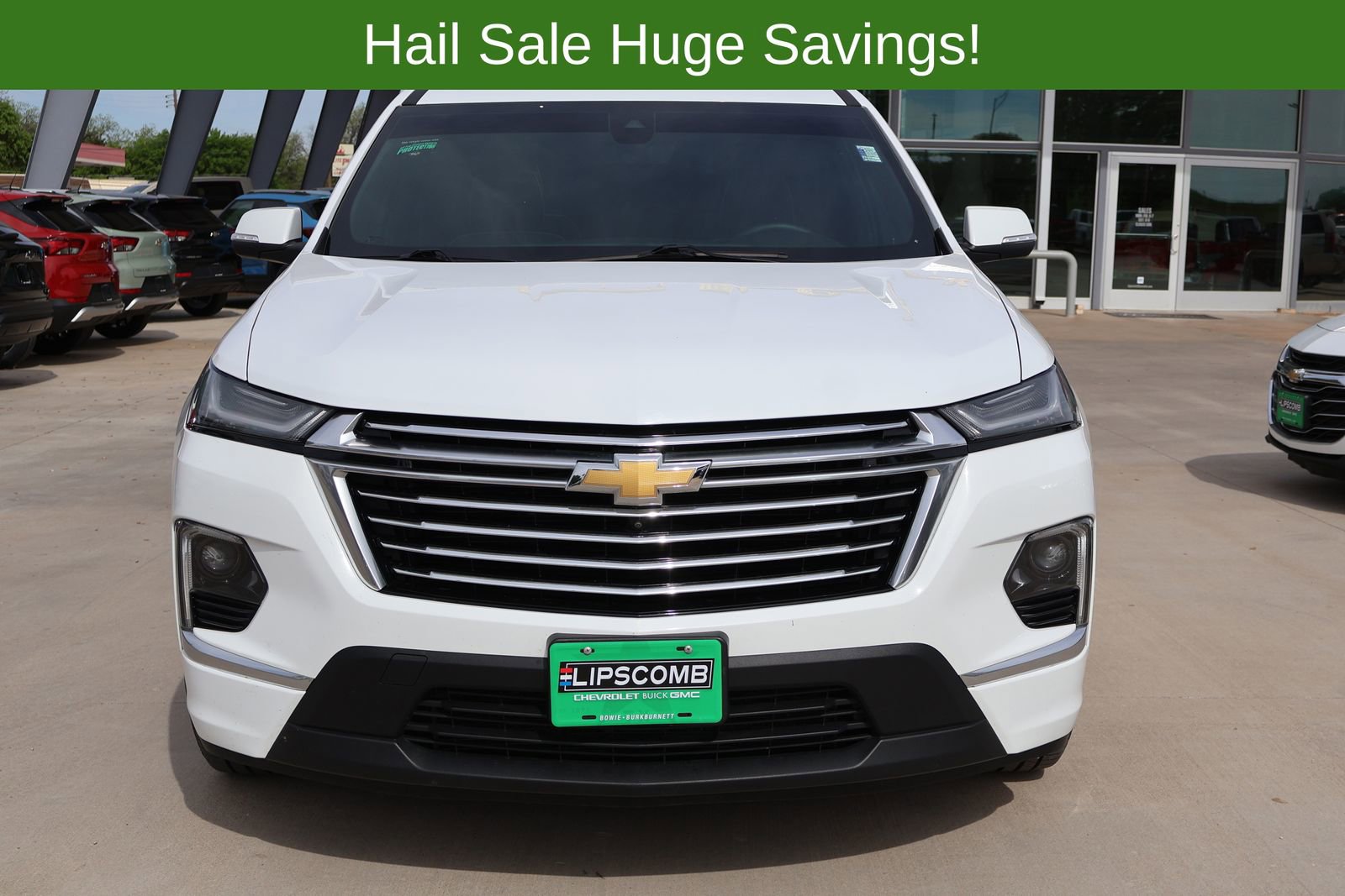 Used 2023 Chevrolet Traverse Premier FWD image 3