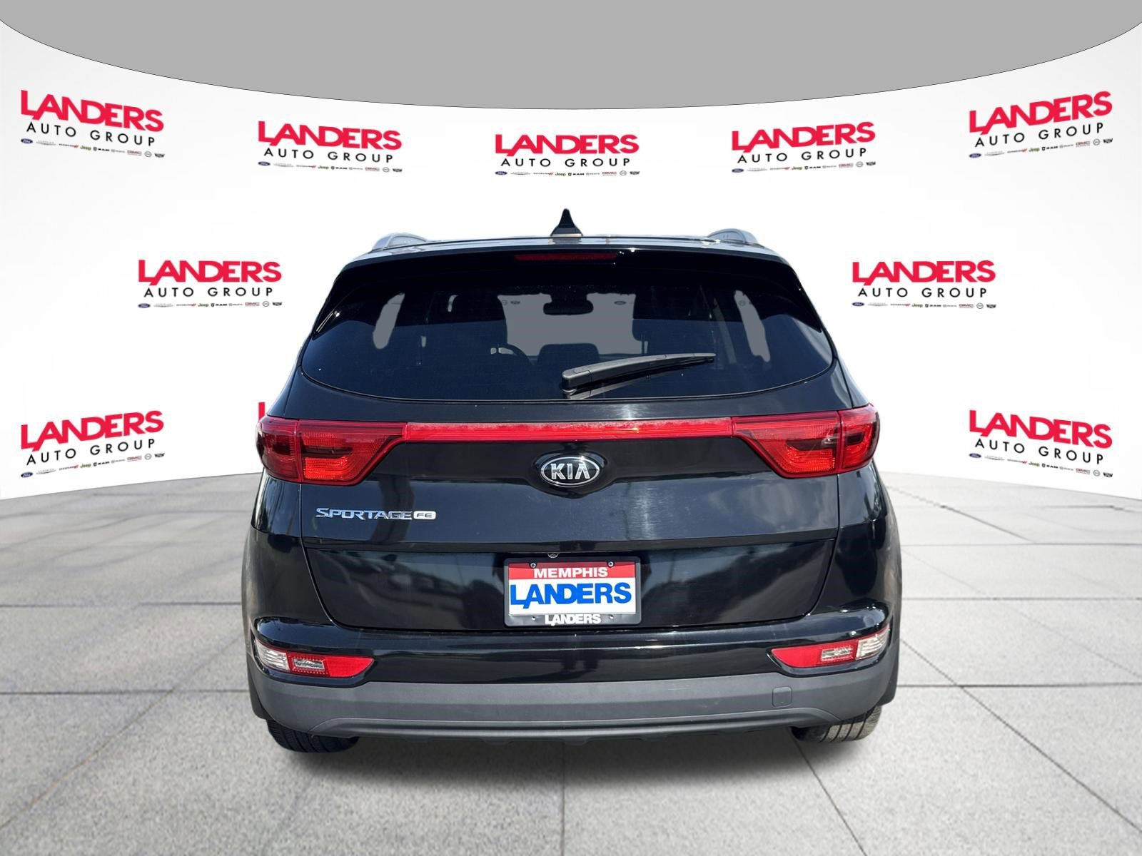 Used 2018 Kia Sportage LX w/ LX Popular Package FWD image 4