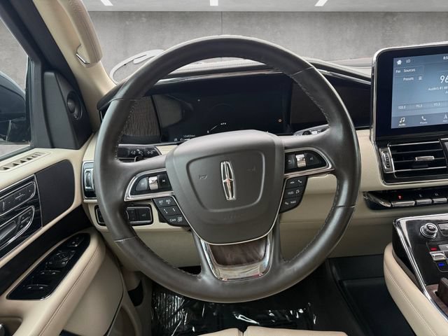 Used 2018 Lincoln Navigator Select w/ Technology Package RWD image 22