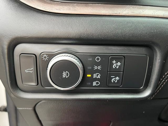 Used 2020 Ford Explorer Platinum w/ Premium Technology Package image 17