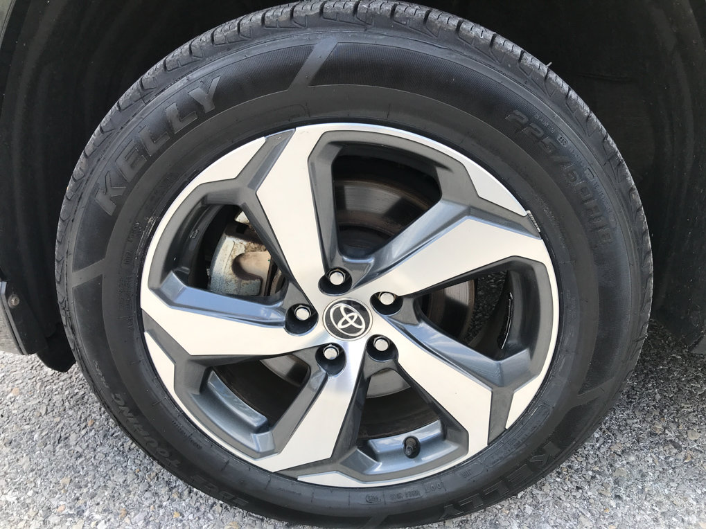 Used 2021 Toyota RAV4 SE w/ Weather & Moonroof Package AWD/4WD image 14