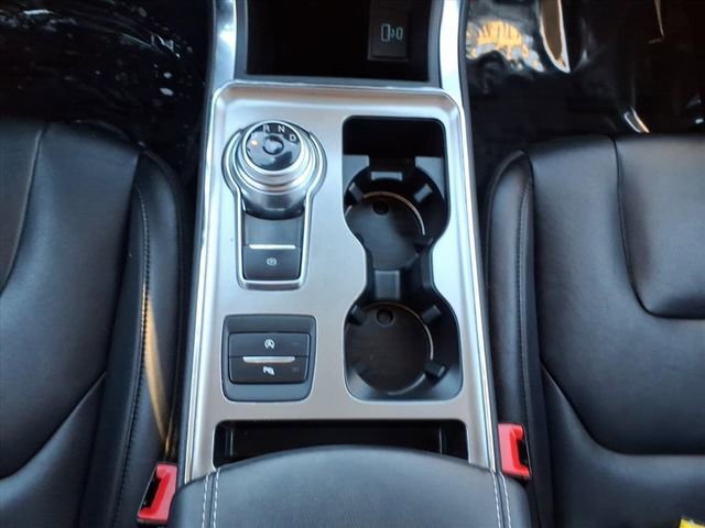 Used 2022 Ford Edge Titanium image 19
