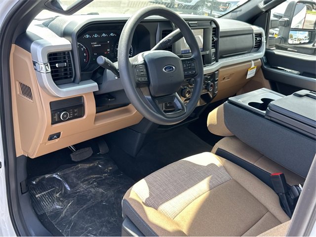 New 2025 Ford F250 XLT image 7