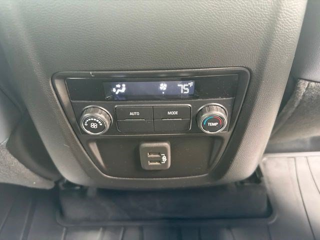 Used 2024 Buick Enclave Essence w/ Sport Touring Edition AWD/4WD image 29