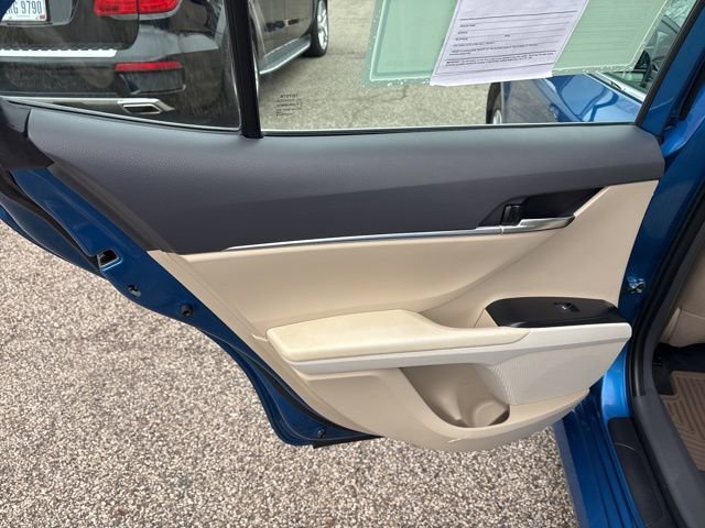 Used 2020 Toyota Camry LE w/ Fleet Convenience Package image 22