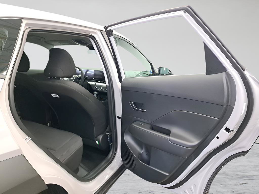 New 2026 Hyundai Kona SE AWD/4WD image 13