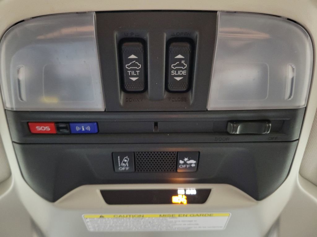 Used 2022 Subaru Crosstrek 2.5i Sport w/ Moonroof Package image 22