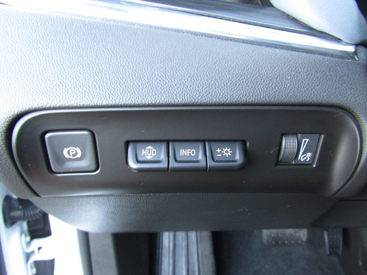 Used 2024 Buick Enclave Premium image 12
