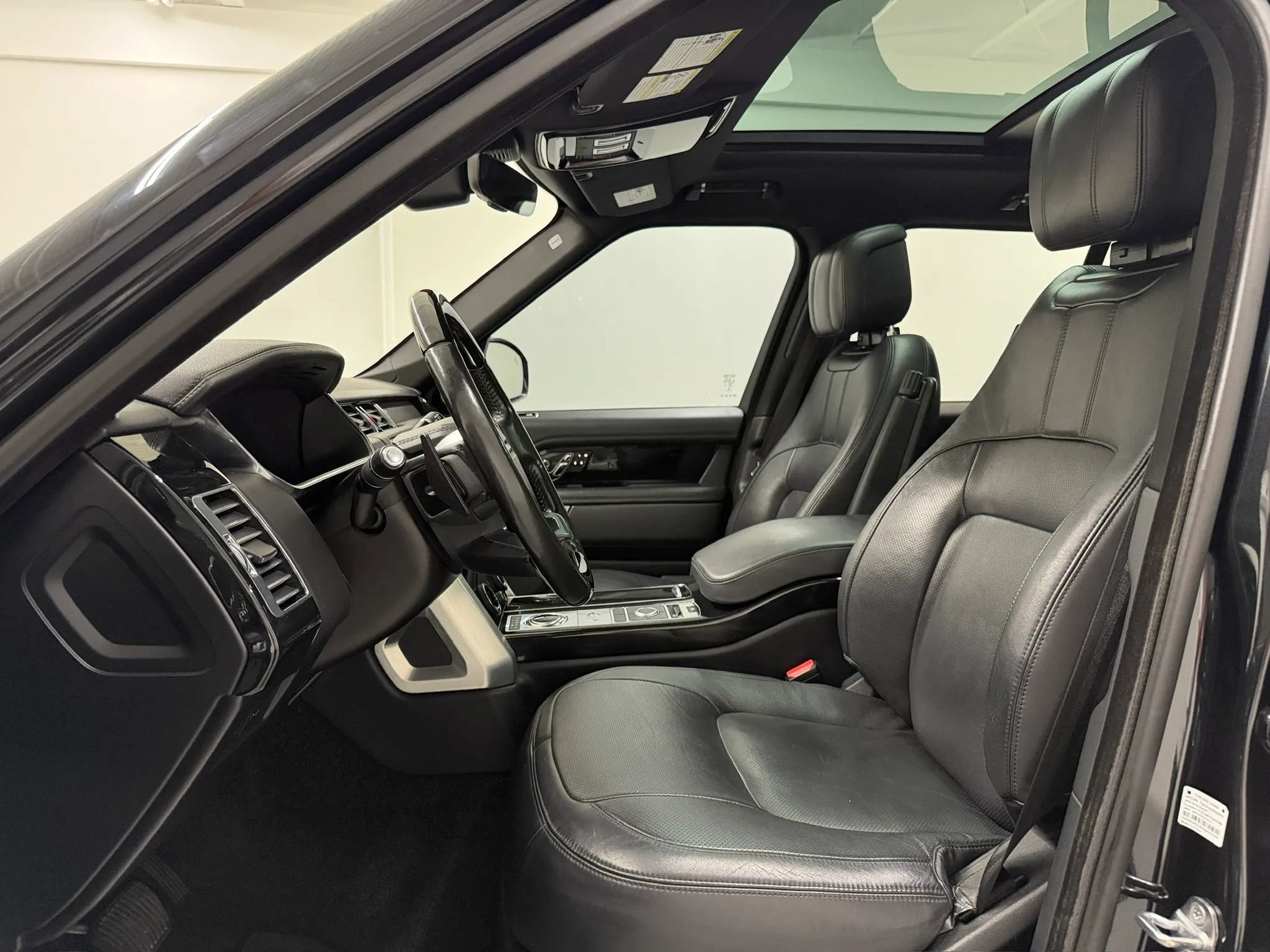 Used 2018 Land Rover Range Rover Supercharged AWD/4WD image 62