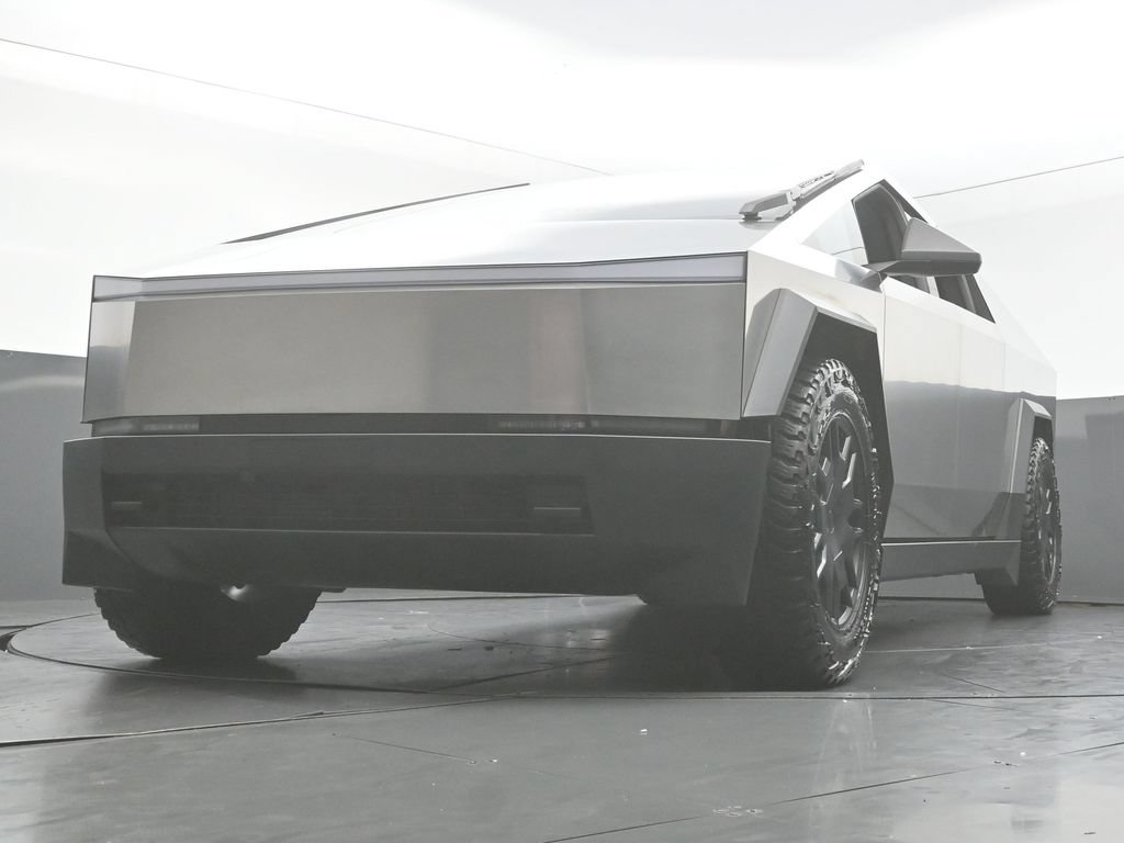 Used 2024 Tesla Cybertruck AWD Crew Cab image 44