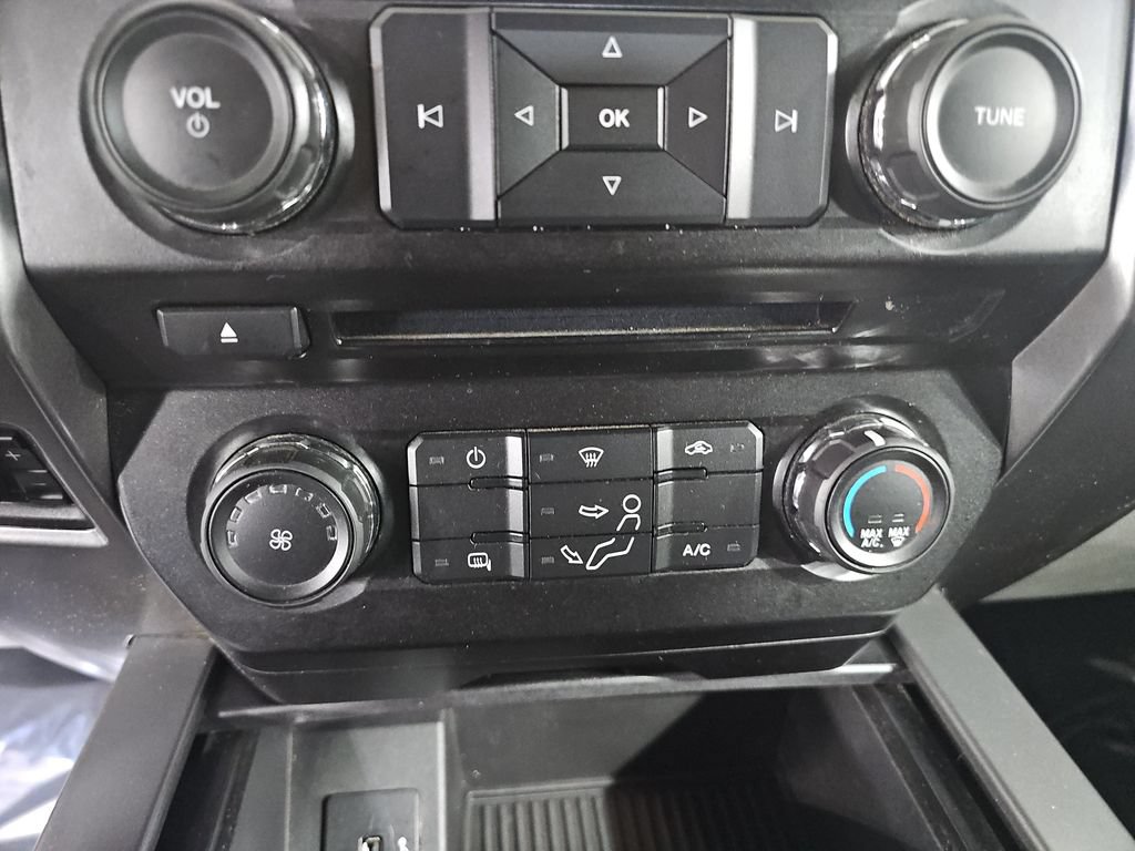 Used 2018 Ford F250 XLT w/ XLT Value Package AWD/4WD image 25