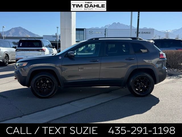 Used 2021 Jeep Cherokee Trailhawk w/ Comfort/Convenience Group AWD/4WD image 6