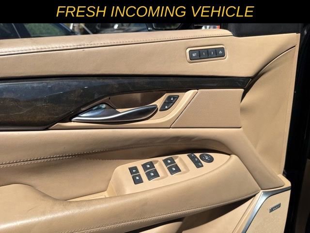 Used 2018 Cadillac Escalade Platinum image 14